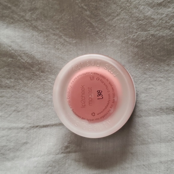 RMS Lip 2 Cheek in Modest. - Picture 4 of 5